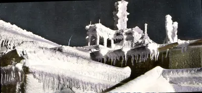 Cume do Mont Ventoux — Efeito de geada sobre a torre meteorológica — Éditions SL Lyon
