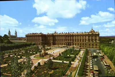 Madrid — Place d'Orient, Palacio Real — Vicente Martínez, n° 264
