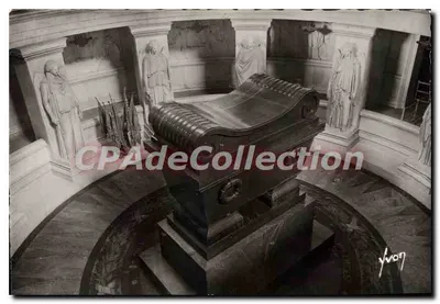 Igreja de São Luís dos Invalidos — Sarcófago do Imperador Napoleão I — Éditions d'Art Martel