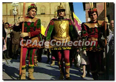 Sienne - Le Palio - Le Capitaine avec gens d'armes