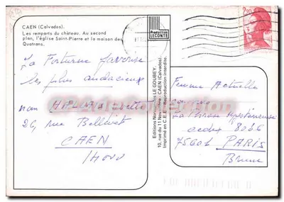 Półnowoczesna pocztówka Caen Calvados — z dala zamek, na tle kościoł św. Piotra i dom Qua — Rewers
