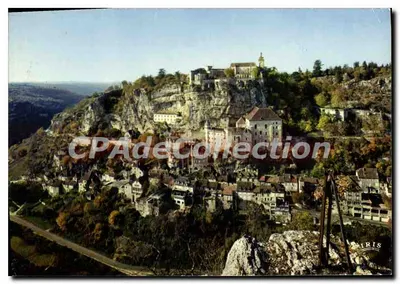 Roc Amadour (Lot) — vue générale du village perché sur falaise — Éditions Théo Jac - Reproduction Réunies