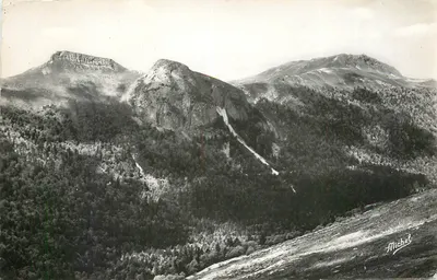 O Puy Violento - O Roc d'Ozières - Vistos do Pas de Peyrols — Le Cantal Touristique, edição Michel, n° 6046
