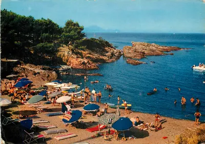 Les Issambres (Var) — A Praia do Sporting — Mexichrome, n° 1194