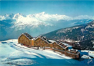 Vue sur la Station en hiver — Aime-la-Plagne (Savoie) — Éditions d'art Yvon