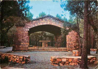Capela Nossa Senhora dos Dolmenes — Les Issambres (Var) — Combier Imp. (S.-et-L.)