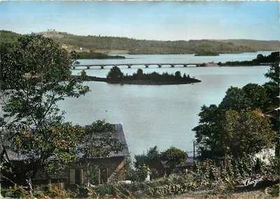 Arredores de Neuvic-d'Ussel — O Ponte de Pellachal sobre o Lago do Barragem — Les Editions Modernes