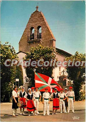 Grupo Primadera d'Arbonne — em frente à igreja — IRIS