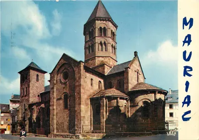 Mauriac — Basílica Nossa Senhora dos Milagres — Éditeur IRIS