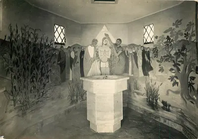 As Calanques dos Issambres (Var) — Interior da Igreja, o Batistério — CPAdeCollection