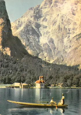 St. Bartholomä am Königssee — vista do lado leste do Watzmann — editor Verlag Schöning & Co., n° 447-bt