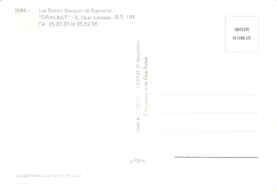 Dzieci w strojach baszkorskich — scena balkonowa z rzeźbą muzyka — wydawnictwo PIERRON de la Carte Postale — Rewers
