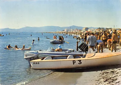 Canet-Plage — praia animada com barco HAG P3 — Éditions S. Audumares