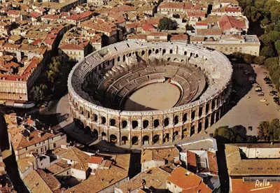 Nîmes — Amphitéatro romano — Éditions Rella