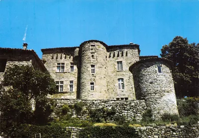 Castelo do Bruget — view do castelo de pedra com torres redondas — Éditions de France, n°18.263