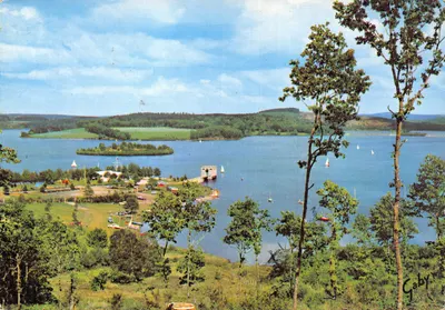 Lago de Vassivière — Base náutica do T.C.F. e entrada d'água — editor GABYCOLOR