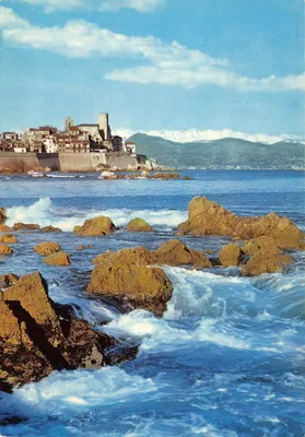 Antibes — A velha Cidade e as Alpes nevadas — Edições 'MAR'