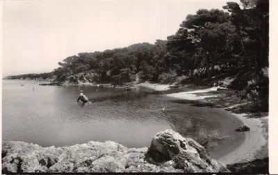 Plage de l'Estantci — Presqu'île de Giens — Éditeur : Société des Éditions de la Libération