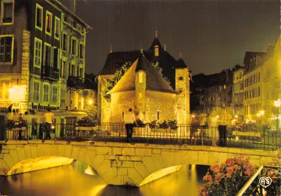 Les Vieux Quartiers, féeérie nocturne — sur le Palais de la Ville — éditeur S.E.C.A. n° 8861