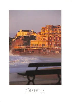 Côte Basque — vista de Biarritz com hotel e promenade — Edições Combier