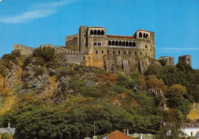 Castelo e Palácio da Rainha Santa Elisabeth — Batalha — editor LIFERORTO, n° 348