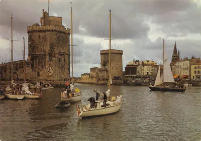 Le Port et les Tours — La Rochelle — Éditeur ARTAUD Frères