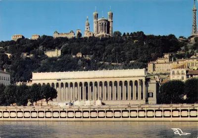 Lyon — Palais de Justice et Basilique Notre-Dame de Fourvière — Éditions CIGOGNE