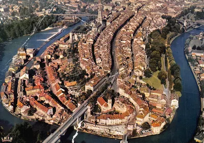 Bern — Vue aérienne — Éditions Merkur