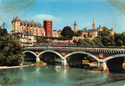 Pau (Pyrénées Atlantiques) — Le Gave et le Château — Éditions des Ducs - PAU
