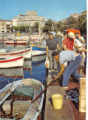 O Portos de Sanary — cena de pescadores no cais — editor COULEURS ET LUMIÈRE DE FRANCE, n° 83 - SANARY (Var)