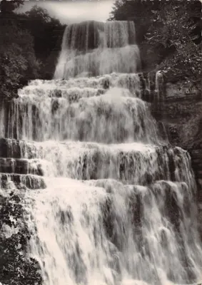 Cascades en Éventail — chute d'eau en plusieurs étages — Édition et Photo E. PROTET, 3768 Cours du Hérisson (Jura)