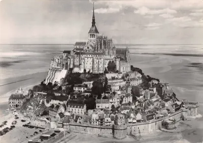 Mont Saint-Michel — vue aérienne côté sud-est — Photo Véritable, n° 50 353 71 7267 034