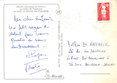 Arles — Cloître Saint-Trophime com o poço dos Canónigos — Éditeur Mireille — Verso