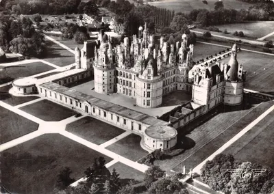Chambord — Château, façade sud — Éditions Gaby