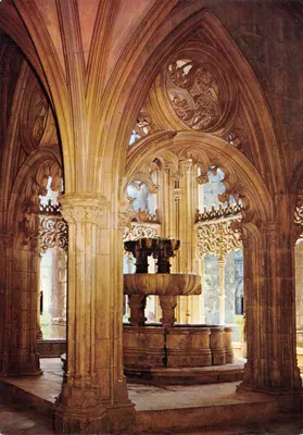 Batalha — Lavatório do Claustro Real — Mosteiro — Lavabo do Cloître Real — editor DÚLIA