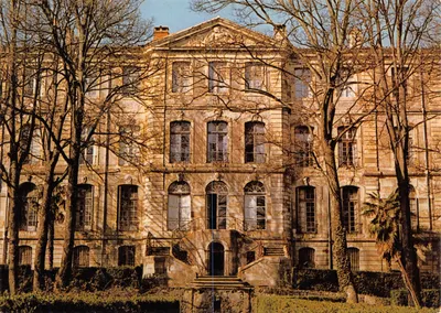 Le Château d'Assas — Vue du château entouré d'arbres — Éditions 'Les Cévennes Touristiques' n°151.748