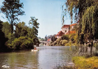 PESMES (Hte-Saône) — Vale do Ognon e castelo — Edições & Impressões COMBIEUR