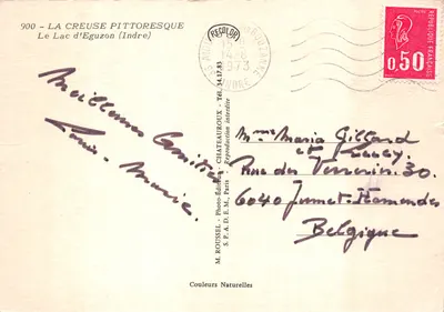 Jezioro Eguzon — widok panoramiczny z muzykami i zaporem — wydawca M. ROUSSEL, S.P.A.D.E.M., Paryż — Rewers