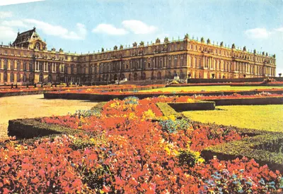 Castelo de Versailles — Fachada sobre o Parque - A Ala Norte — Éditions d'Art A.P.