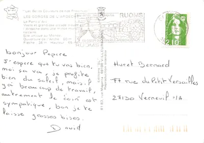 As Gorges da Ardèche — O Arco de Pont d'Arc, arco calcário — Éditions Magenta, Ruoms — Verso