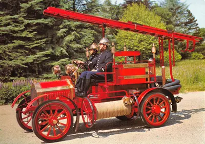 Auto-bomba Mieusset 1914 — Museu dos Bombeiros da Comunidade Urbana de Lyon — edição Lyoncolor n°39/641