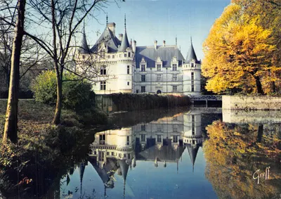 Castelo de Azay-le-Rideau — vista de outono com reflexo na água — Éditions GREFF