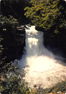 Le Saut du Doubs — cascata de 28 m — editor Combier Imprimeur Mâcon