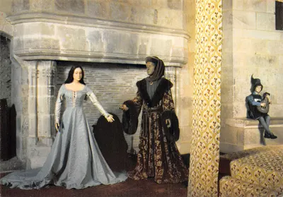 Cena de cortiço medieval — personagens e roupas dentro de um castelo — editor IRIS, n° 18/235
