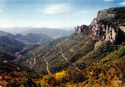 Vista panorâmica das Alpes — Estrada do col de Rousset no outono — Edições Hachette