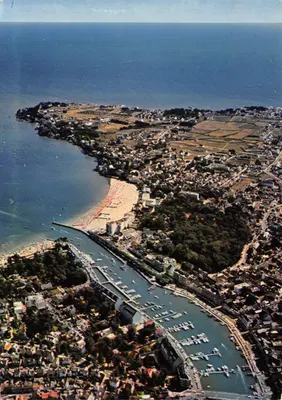 La Baule — vue aérienne du port et de la plage — S.E.C. Studio Chaloyard