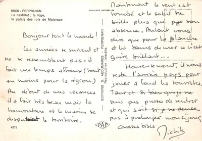 Perpignan — vista da cidade com o castelo, o palácio dos reis de Majorca e o castelinho — editor PAP — Verso