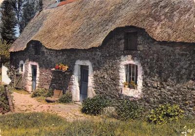 Chalé morbihannês — casa de pedra com telhado de colmo — Éditions d'Art JOS