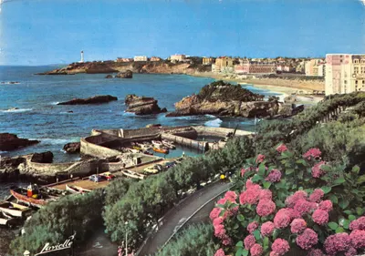 Biarritz — Vista geral do porto dos Pescadores, o Basta, a Praia e o Farol — L. LAVIELLE - BIARRITZ