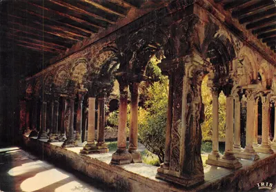 Cloître da catedral Saint-Sauveur — Aix-en-Provence — éditeur IRIS